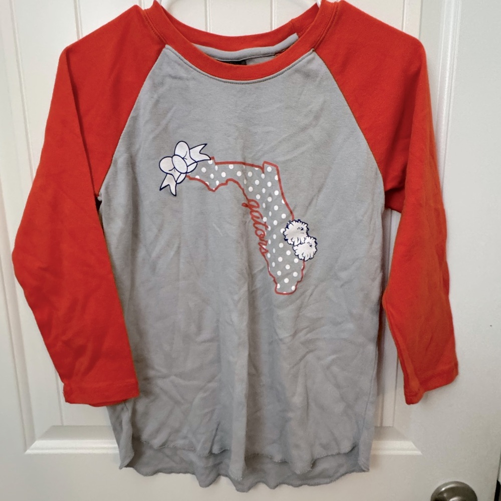 Girls 3/4 length sleeve Florida gators shirt. Girls youth medium. Florida gators